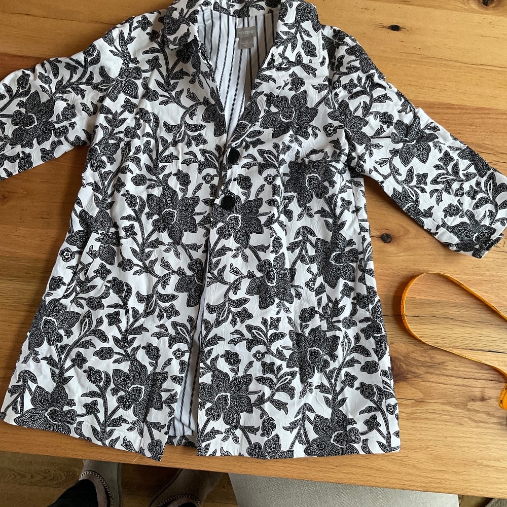 Chicos Swing Jacket
